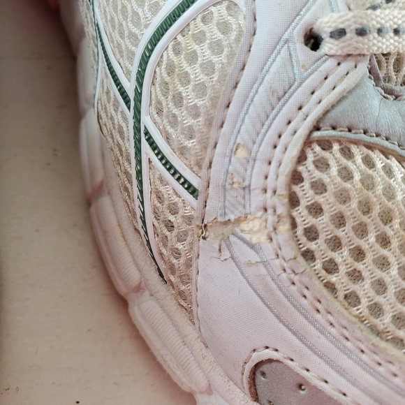 G Defy Shoes Women sz 8 White Pink Athletic Casual Lace Up Gravity Defyer Shoes - Picture 14 of 16